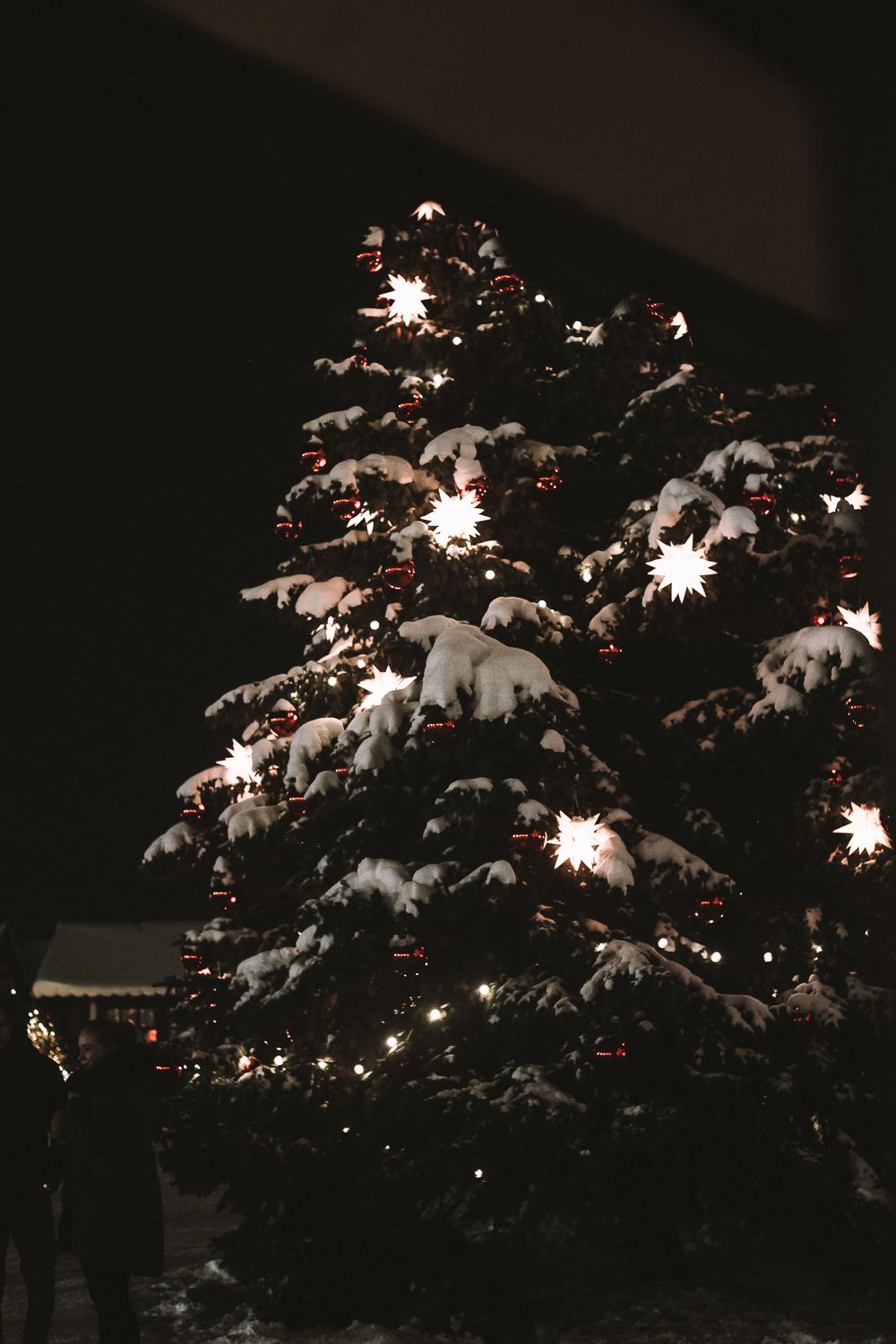 Árbol de Navidad nevado